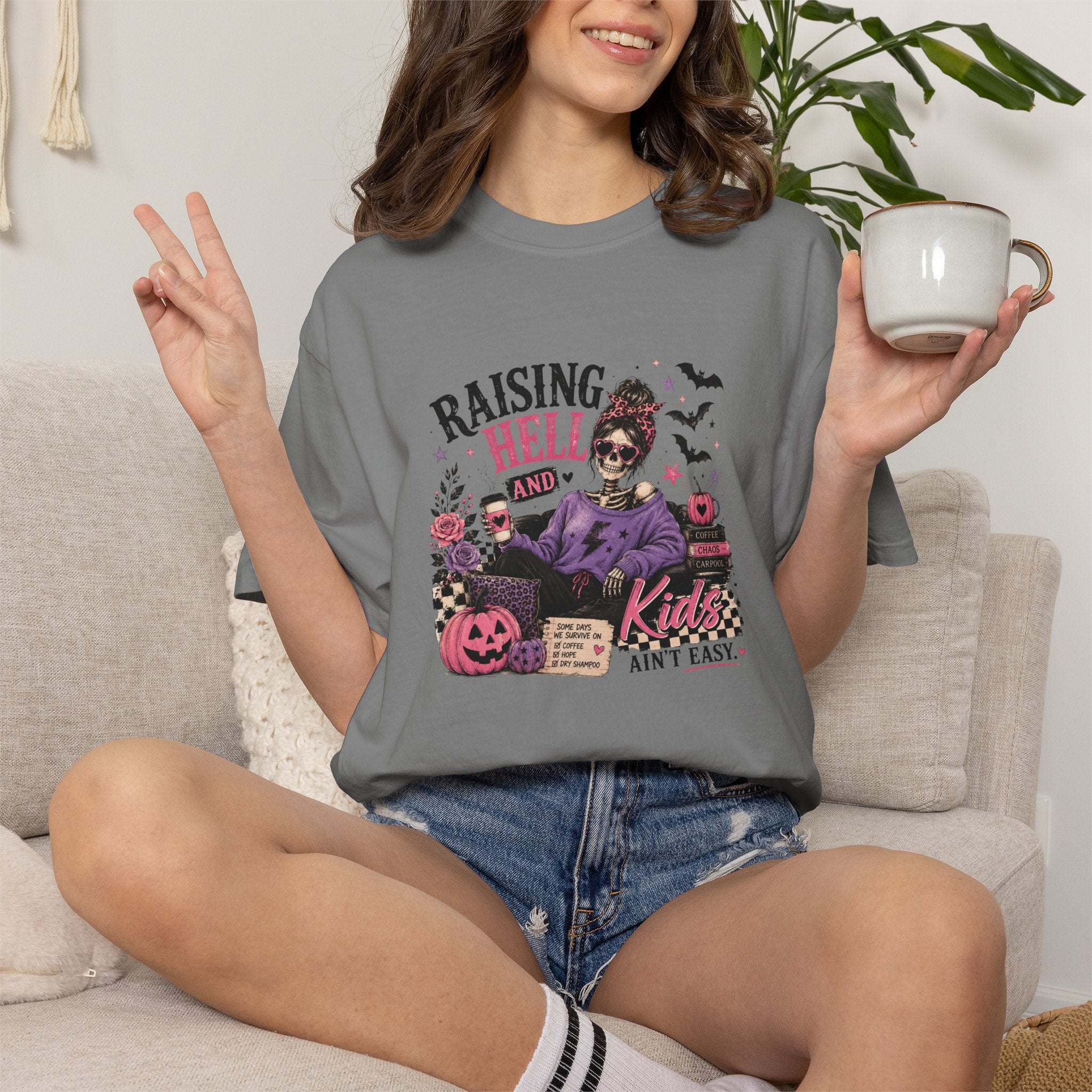 Raising hell - Dyed T-shirt