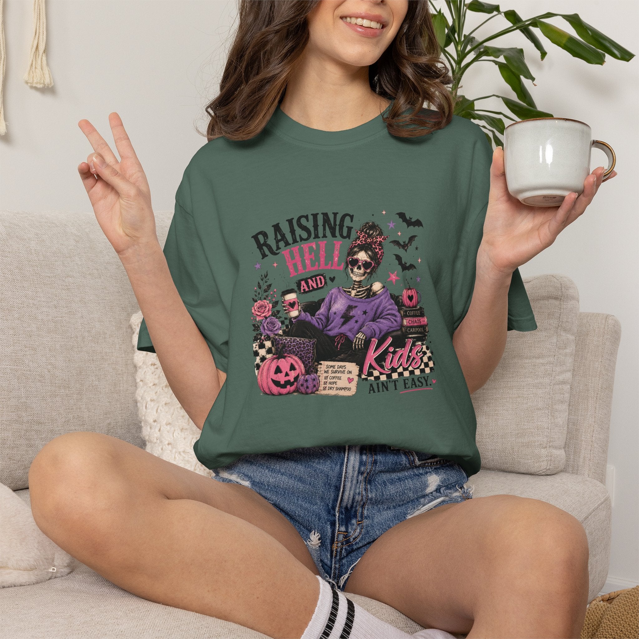 Raising hell - Dyed T-shirt